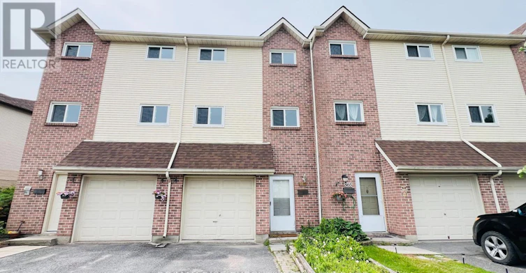 863 Datzell Lane, Kingston, ON, K7M 7P9