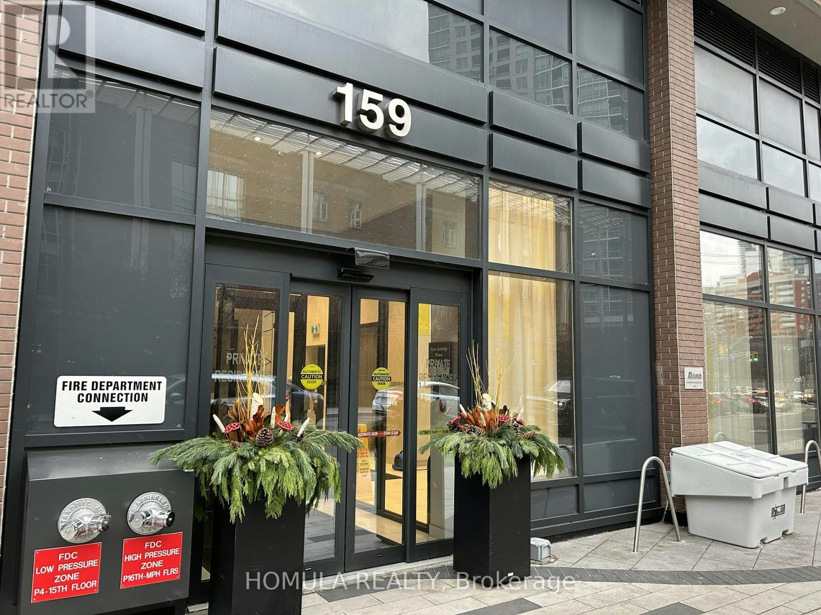 303-159 Wellesley Street E, Toronto, ON, M4Y 0H5 - 2