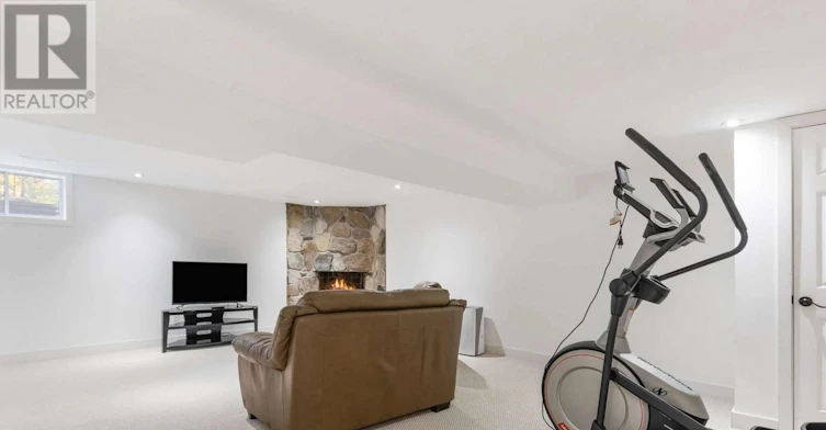 156 Chamonix Crescent, Blue Mountains, ON, L9Y 0S7 - 40