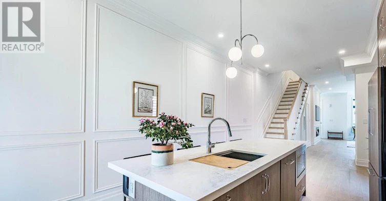 369 Pacific Avenue, Toronto, ON, M6P 2R2 - 11