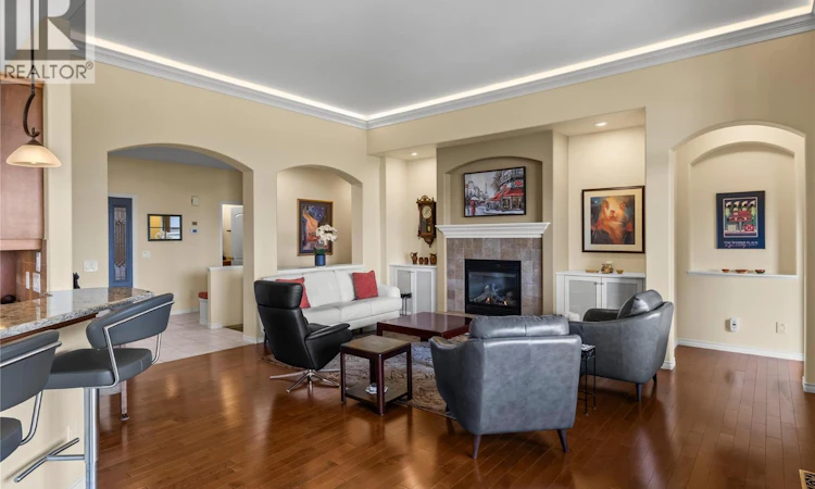 2-4100 Gallaghers Parkland