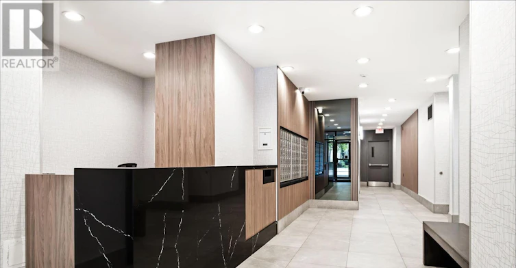 803-140 Bathurst Street, Toronto, ON, M5V 3N8 - 33