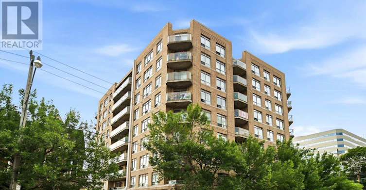 803-140 Bathurst Street, Toronto, ON, M5V 3N8 - 2