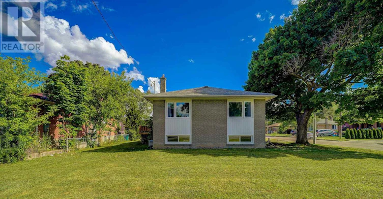 MAIN FL-203 Norfolk Avenue, Richmond Hill, ON, L4C 2E1 - 4