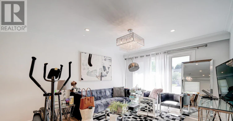 MAIN FL-203 Norfolk Avenue, Richmond Hill, ON, L4C 2E1 - 7