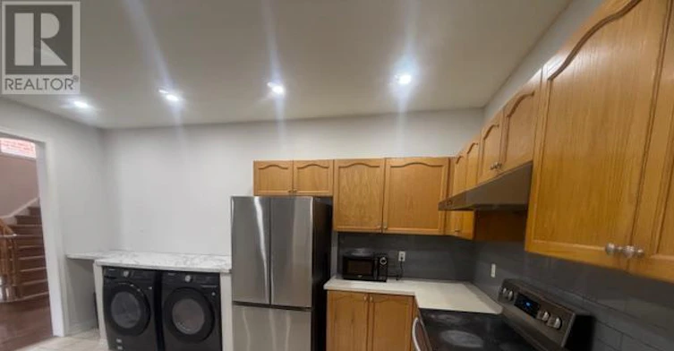 MAIN-110 Pantomine Boulevard, Brampton, ON, L6Y 5P1 - 4