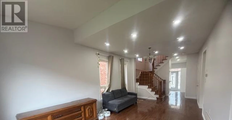 MAIN-110 Pantomine Boulevard, Brampton, ON, L6Y 5P1 - 7