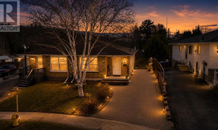24 Mcquarrie Place