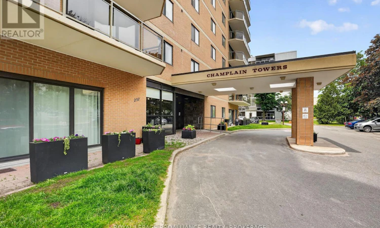401-257 Bath Road