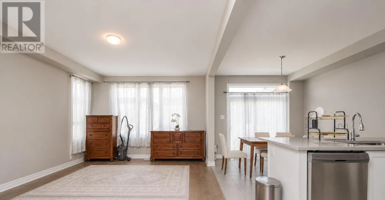 707 Samantha Eastop Avenue, Ottawa, ON, K2S 2A9 - 7