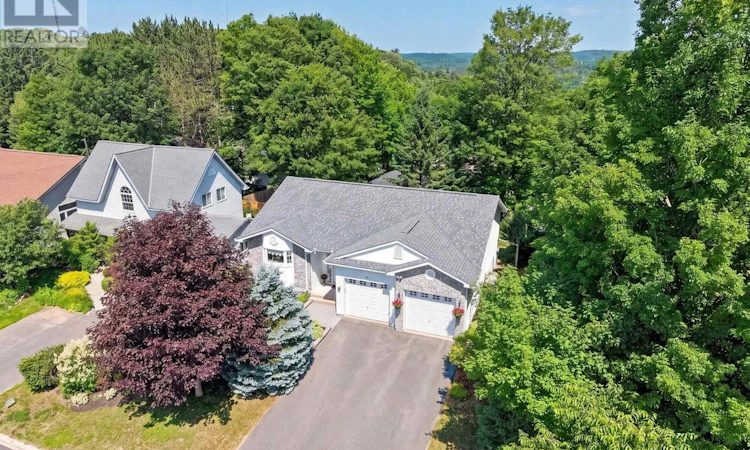 26 Heritage Crescent