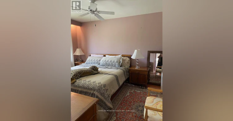 3 Donna Court, Toronto, ON, M2M 2C9 - 4