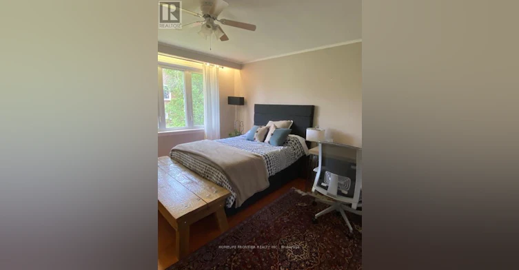 3 Donna Court, Toronto, ON, M2M 2C9 - 8