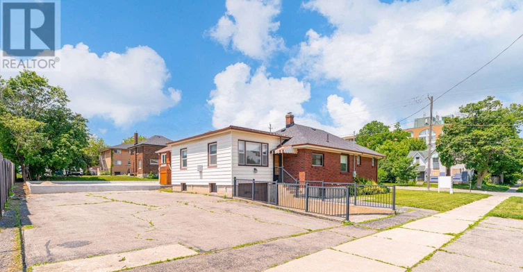 133 Mary Street E, Whitby, ON, L1N 2P3 - 38