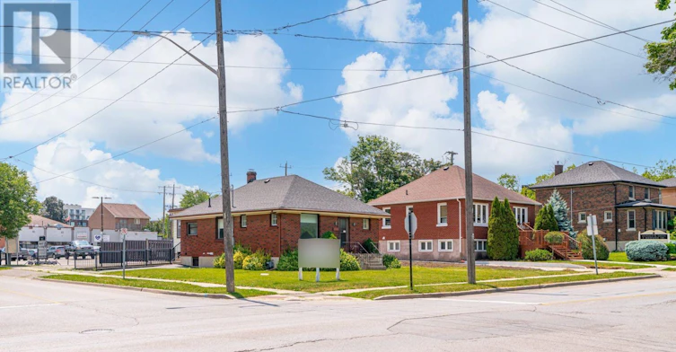 133 Mary Street E, Whitby, ON, L1N 2P3