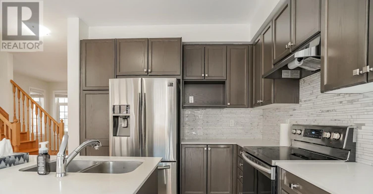 UPPER LEVEL-38 Dolobram Trail, Brampton, ON, L7Z 4Y3 - 10