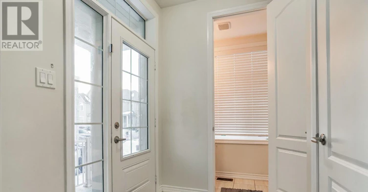 UPPER LEVEL-38 Dolobram Trail, Brampton, ON, L7Z 4Y3 - 3