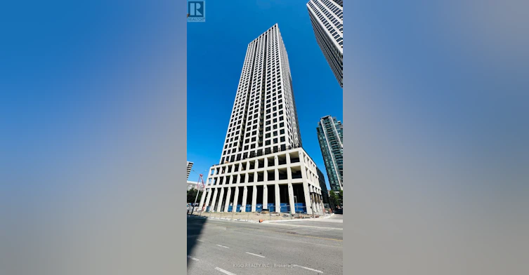 210-30 Elm Drive W, Mississauga, ON, L5B 0N6