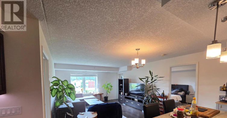 604-776 Laurelwood Drive, Waterloo, ON, N2V 0A8 - 2