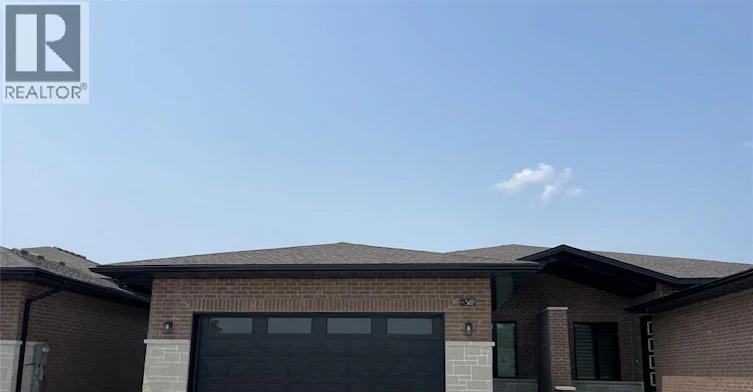 596 Lily Mac, Windsor, ON, N9E 0B1
