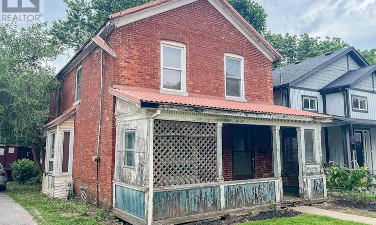 35 Lake Street