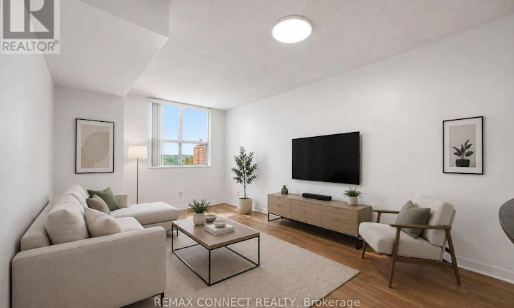 1254-313 Richmond Street E