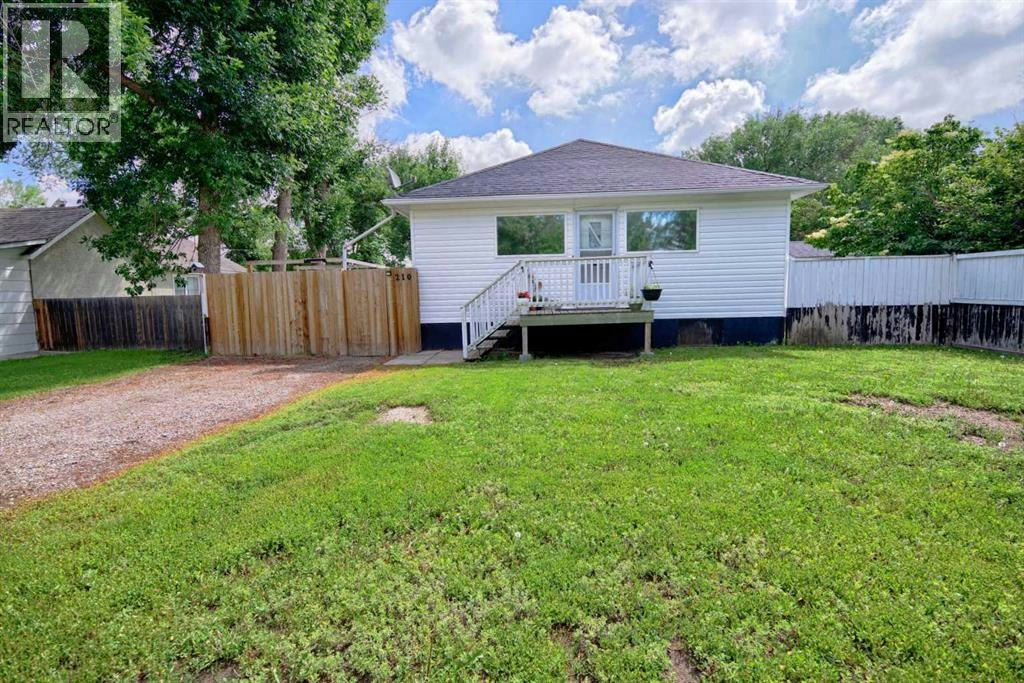 210 7 Street N, Vauxhall, AB, T0K 2K0