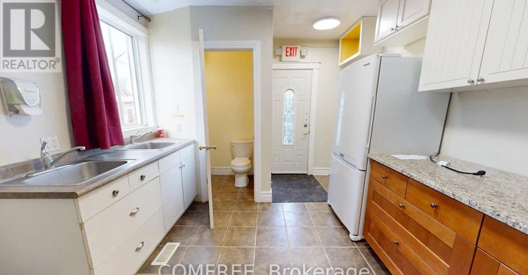 1405 King Street E, Cambridge, ON, N3H 3R3 - 6
