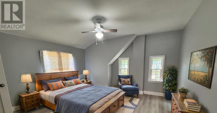 UPPER-46 Plains Road, Burlington, ON, L7T 2B9 - 17