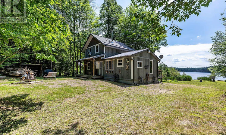 1014 Riding Trail