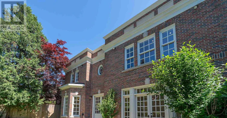 230 Dunvegan Road, Toronto, ON, M5P 2P2 - 44