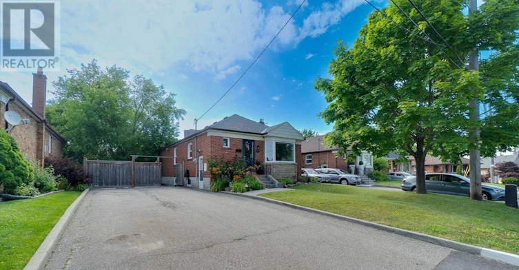 MAIN-45 Mayall Avenue, Toronto, ON, M3L 1E7 - 2