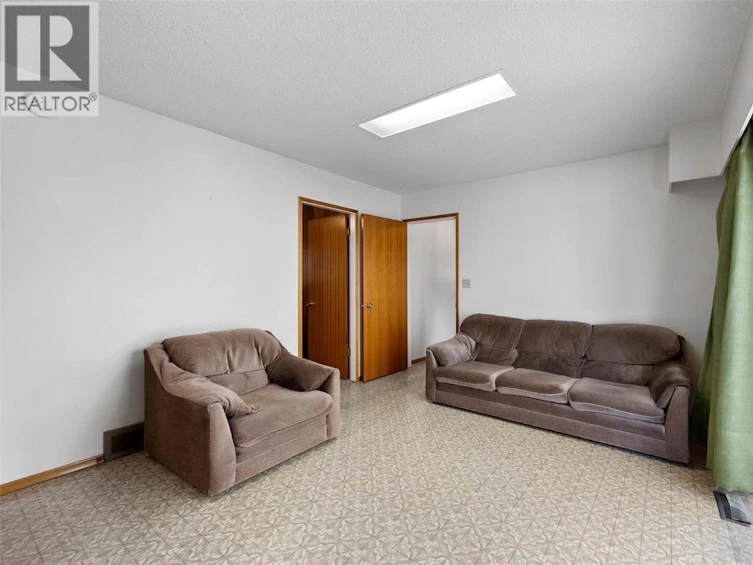 650 13th Avenue, Kamloops, BC, V2C 3Y9 - 14
