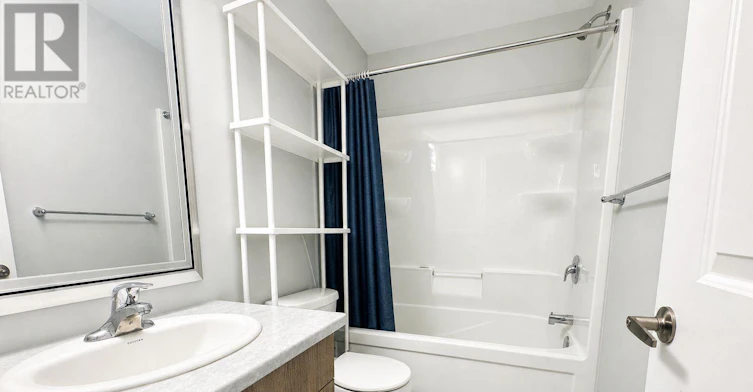 11-177 Edgevalley Road, London, ON, N5V 0C5 - 12