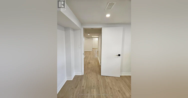 LOWER-45 Mayall Avenue, Toronto, ON, M3L 1E7 - 31