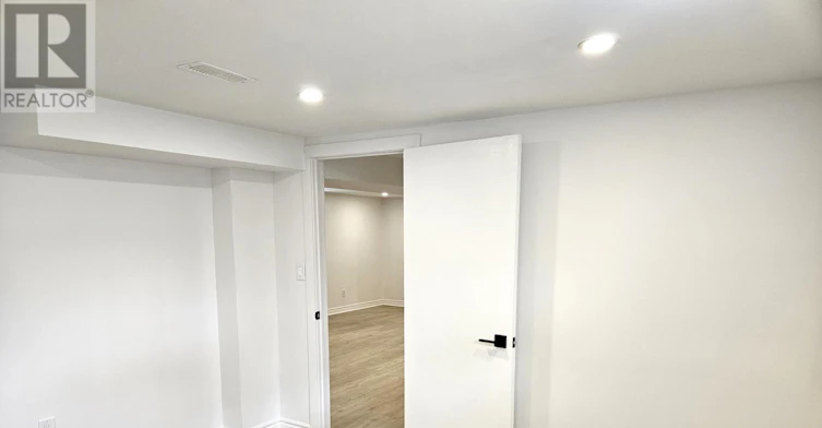 LOWER-45 Mayall Avenue, Toronto, ON, M3L 1E7 - 32