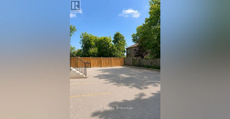 201-208 Centre Street S, Oshawa, ON, L1H 4A9 - 13
