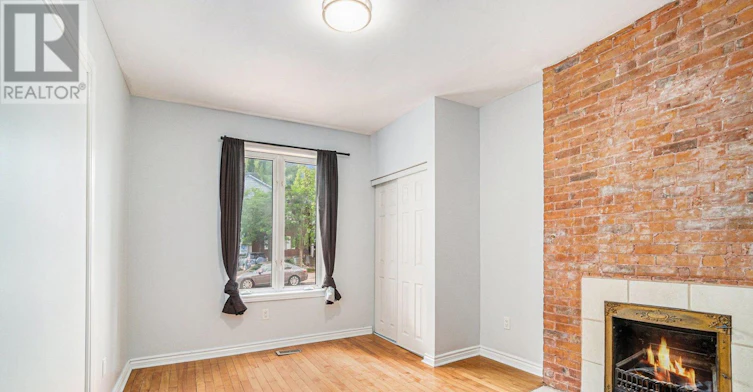 1-350 Fifth Avenue, Ottawa, ON, K1S 2N8 - 4