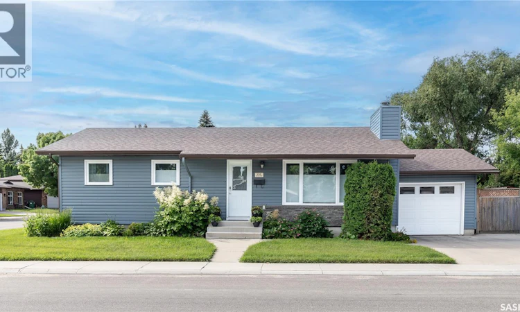 102 Wakaw Crescent