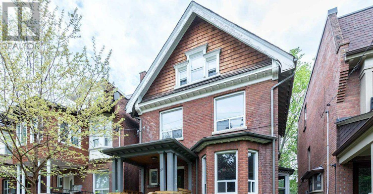 C-201 Madison Avenue E, Toronto, ON, M5R 2S6