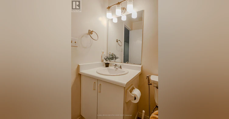 102-1275 Cornerbrook Place, Mississauga, ON, L5C 3J3 - 33