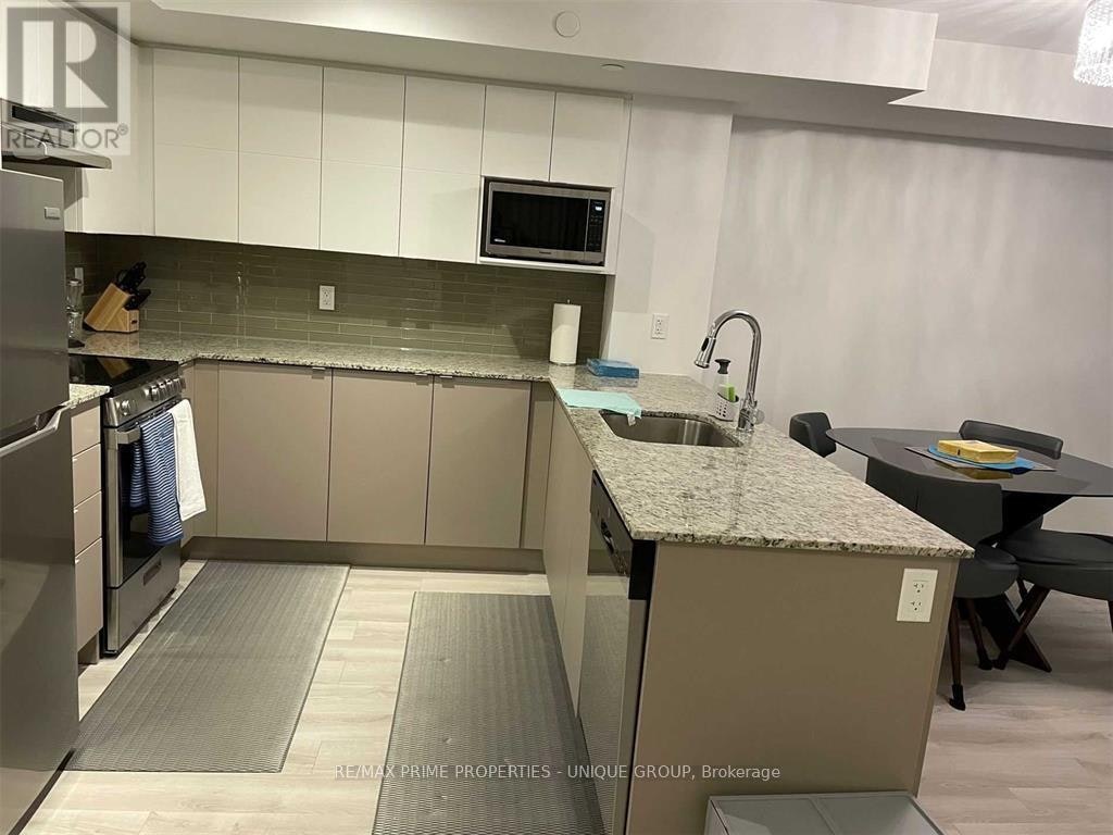 TH 109-106 Varna Drive, Toronto, ON, M6H 0C8 - 4