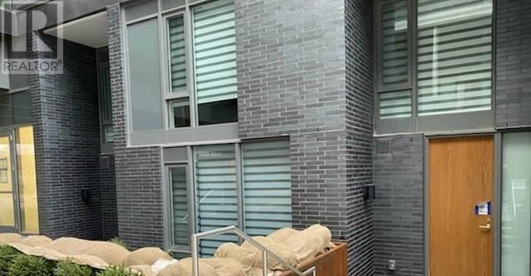 TH 109-106 Varna Drive, Toronto, ON, M6H 0C8