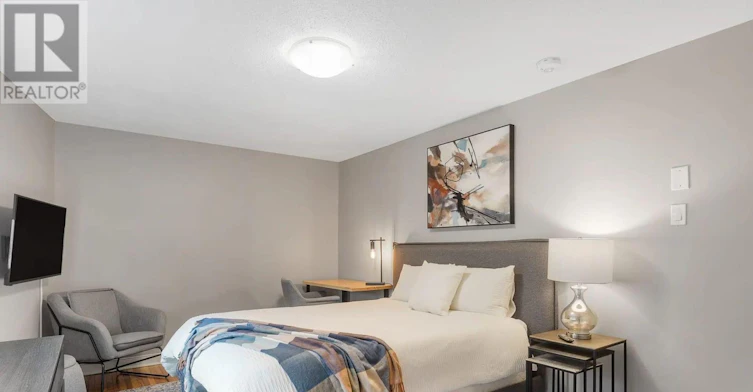 17-9 Majestic Drive, Ottawa, ON, K2G 1C5 - 8