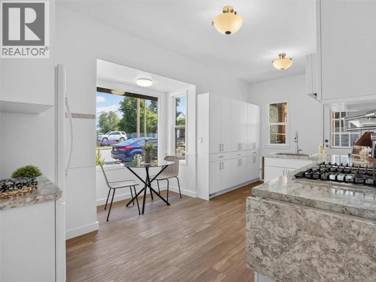524 Second Street, Nelson, BC, V1L 2L5 - 36