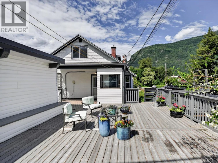 524 Second Street, Nelson, BC, V1L 2L5 - 8