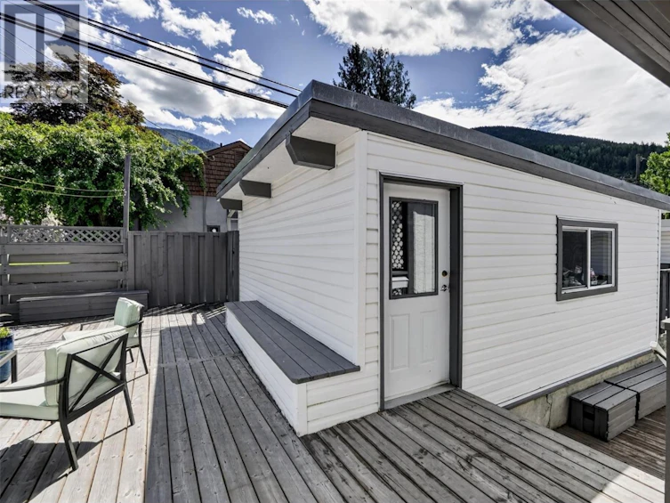 524 Second Street, Nelson, BC, V1L 2L5 - 9
