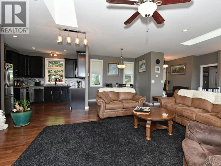 2127 W Pleasant Dale Road, Blind Bay, BC, V0E 2W1 - 11