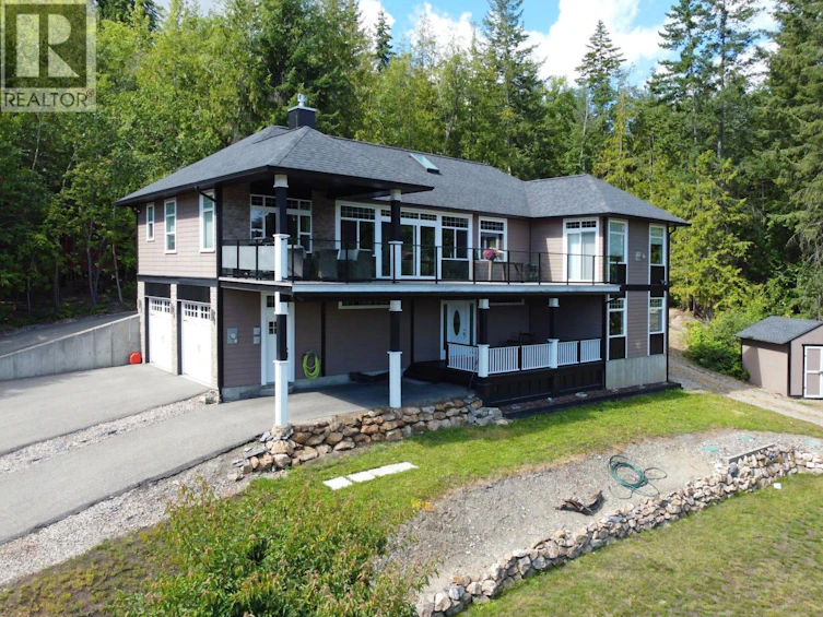2127 W Pleasant Dale Road, Blind Bay, BC, V0E 2W1 - 2
