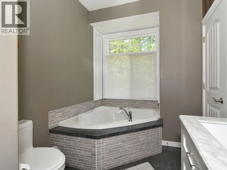 2127 W Pleasant Dale Road, Blind Bay, BC, V0E 2W1 - 31